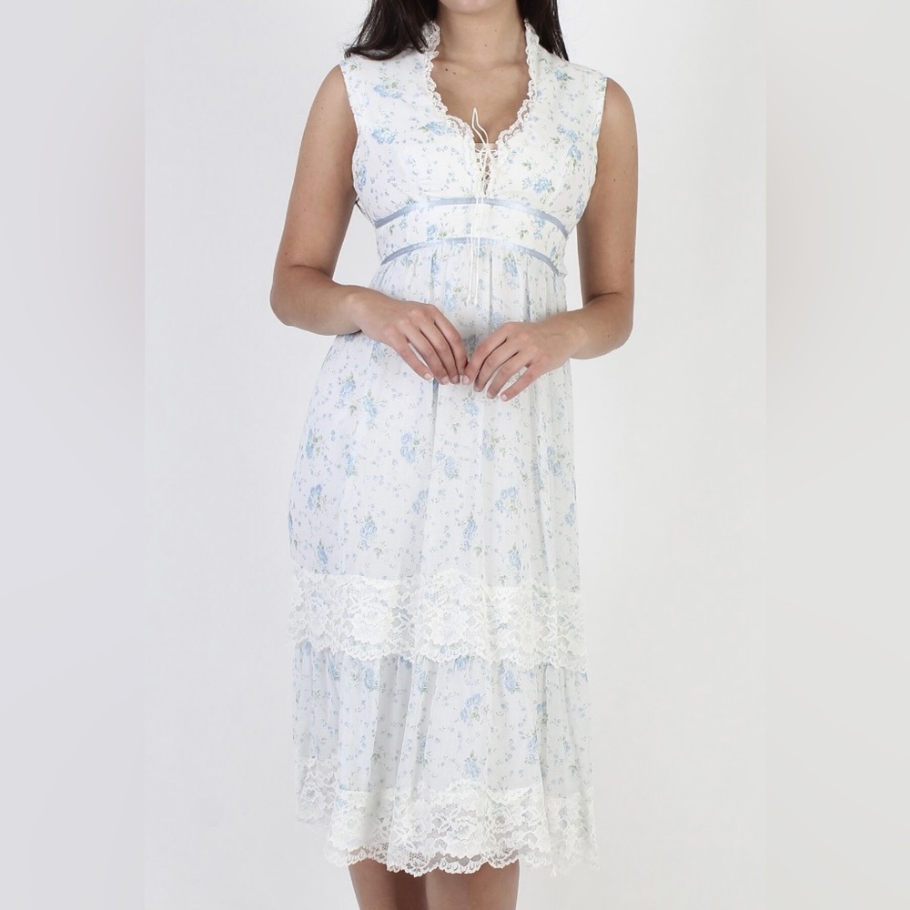Gunne Sax style blue floral lace dress